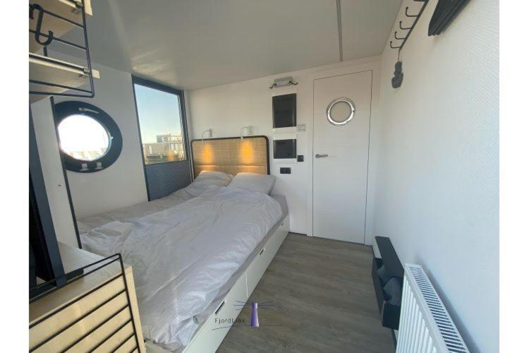 Hausboot Fjord Ankerplatz Mit Biosauna In Šlesvik Exteriér fotografie