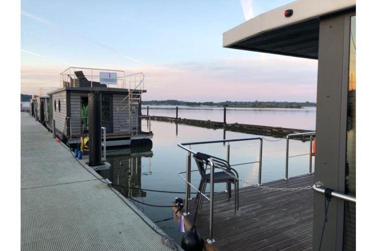 Hausboot Fjord Ankerplatz Mit Biosauna In Šlesvik Exteriér fotografie