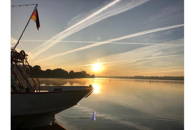 Hausboot Fjord Ankerplatz Mit Biosauna In Šlesvik Exteriér fotografie